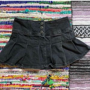 BDG y2k pleated denim mini skirt